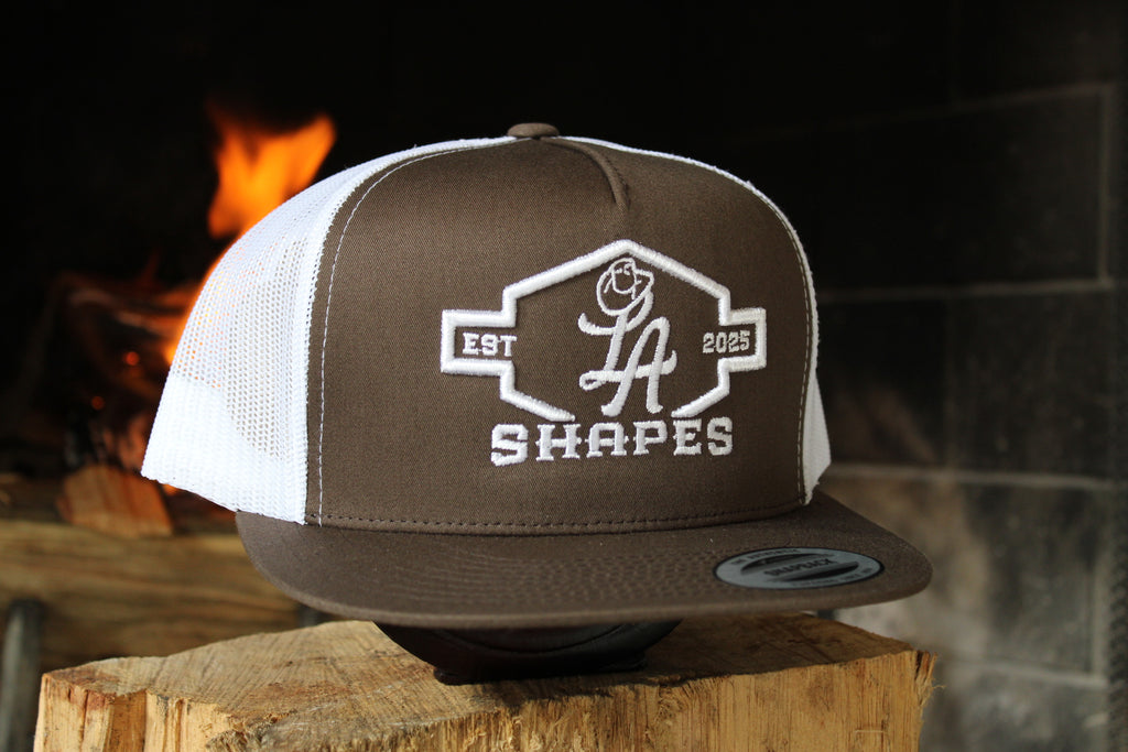LA SHAPES BROWN & WHITE TRUCKER HAT